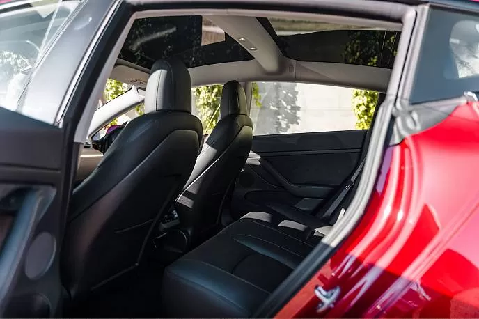 Аренда Tesla Model 3 - фото 6