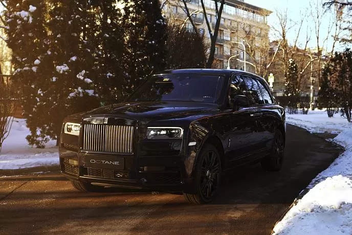 Аренда автомобиля Rolls-Royce Cullinan - фото 3