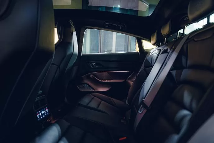 Аренда автомобиля Porsche Taycan TurboS - фото 8