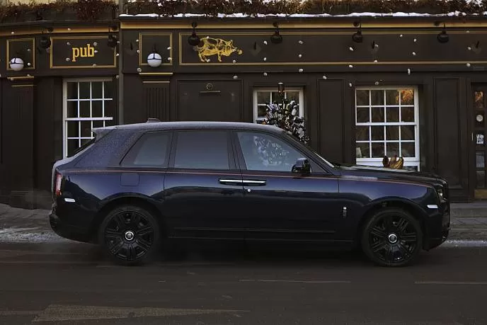 Аренда автомобиля Rolls-Royce Cullinan - фото 2