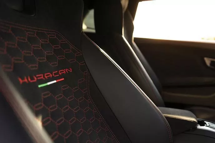 Аренда автомобиля Lamborghini Huracan EVO - фото 5