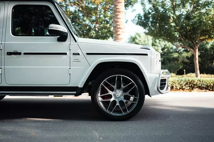 Аренда Mercedes G63 AMG White в Дубае - фото 6