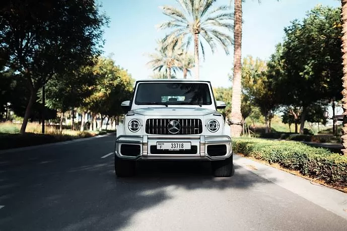 Аренда Mercedes G63 AMG White в Дубае - фото 1