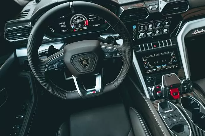 Аренда автомобиля Lamborghini Urus - фото 5