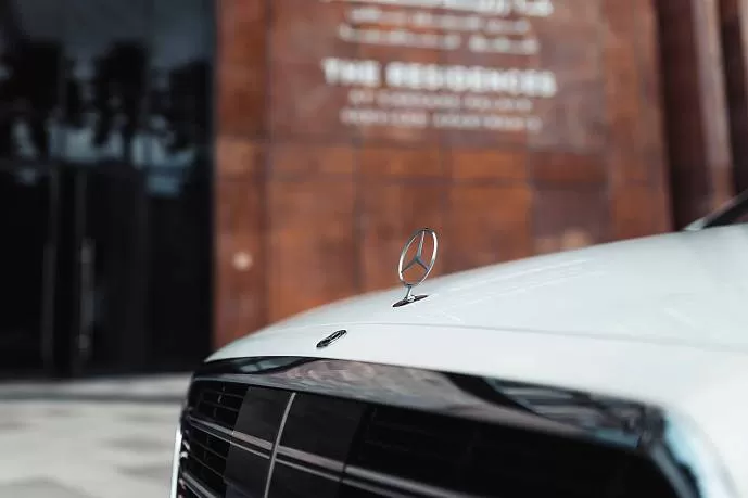 Аренда Mercedes S500 White в Дубае - фото 14