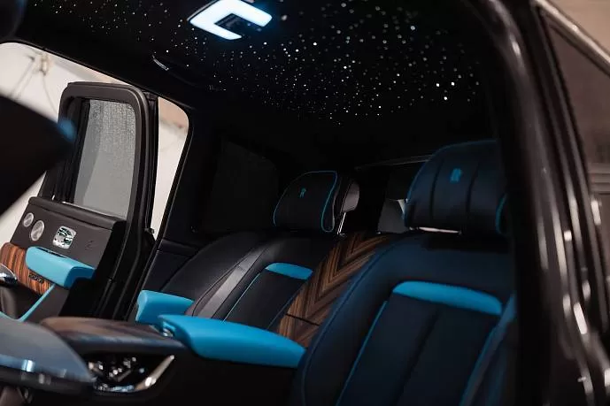 Аренда автомобиля Rolls-Royce Cullinan Grey  - фото 5