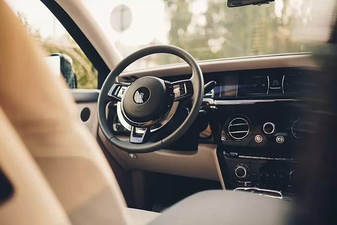 Аренда автомобиля Rolls-Royce Phantom - фото 4