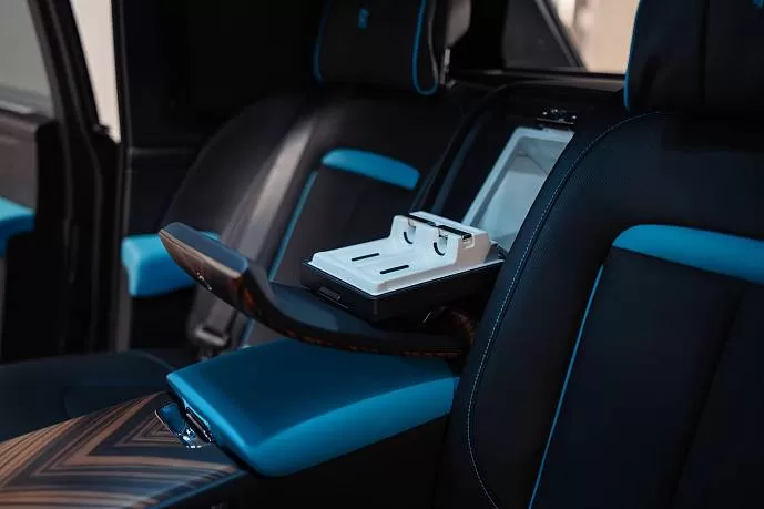 Аренда автомобиля Rolls-Royce Cullinan Grey  - фото 6