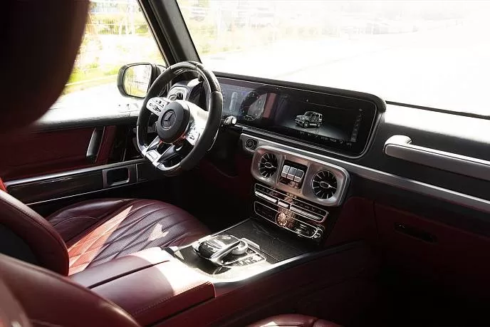 Аренда автомобиля Mercedes G63 AMG - фото 1