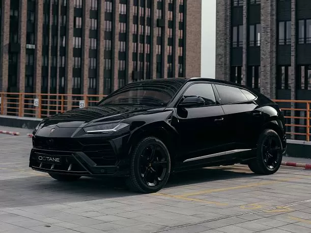 Аренда автомобиля Lamborghini Urus Black - фото 3