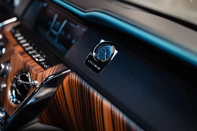 Аренда автомобиля Rolls-Royce Cullinan Grey  - фото 8