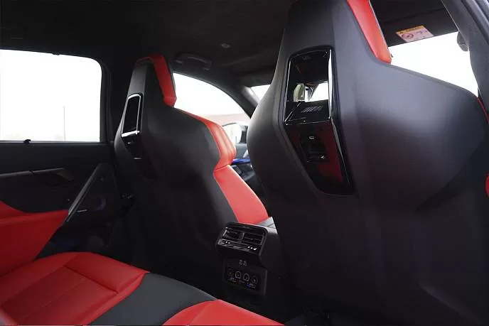 Аренда автомобиля BMW M5 G90 - фото 3