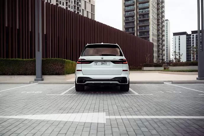 Аренда BMW X7 White в Дубае - фото 7