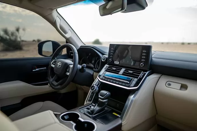 Аренда Toyota Land Cruiser 300 White в Дубае - фото 11