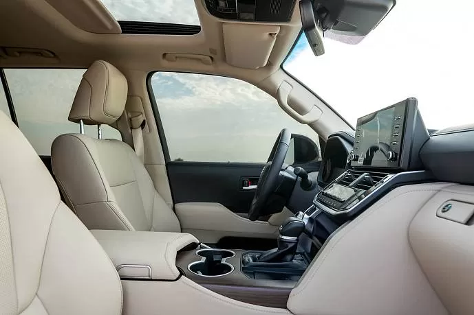 Аренда Toyota Land Cruiser 300 White в Дубае - фото 10