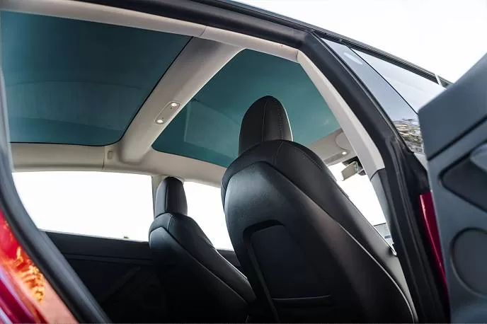 Аренда Tesla Model 3 - фото 2