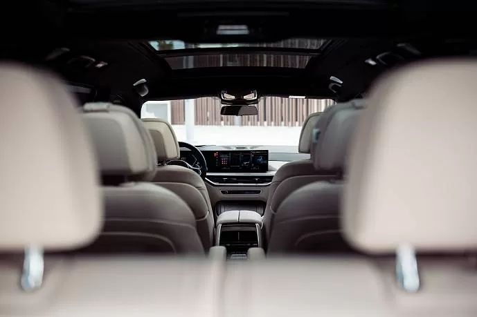 Аренда BMW X7 White в Дубае - фото 12