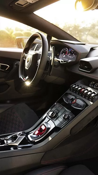 Lamborghini Huracan (black) Lamborghini Huracan (black)